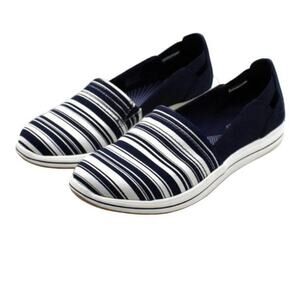 Clarks cloudstepper slip on women’s size 11 navy and white